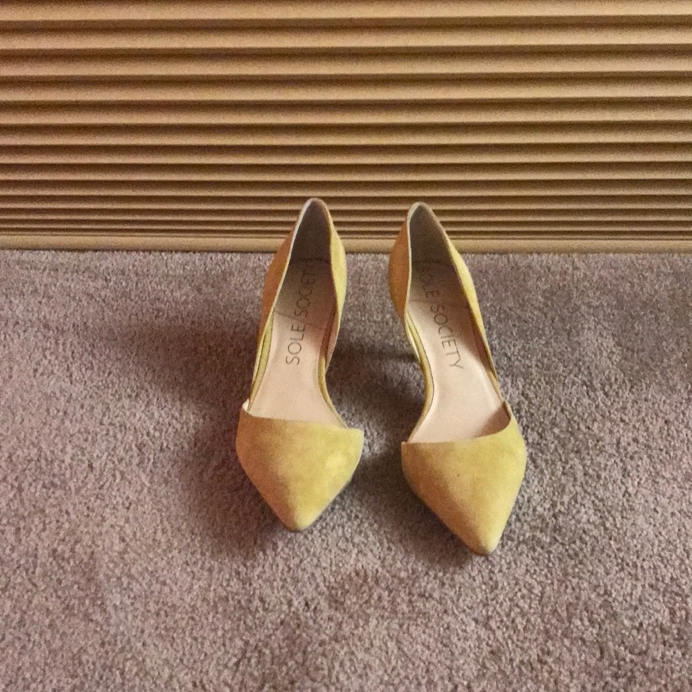 Sole society yellow suede shoes